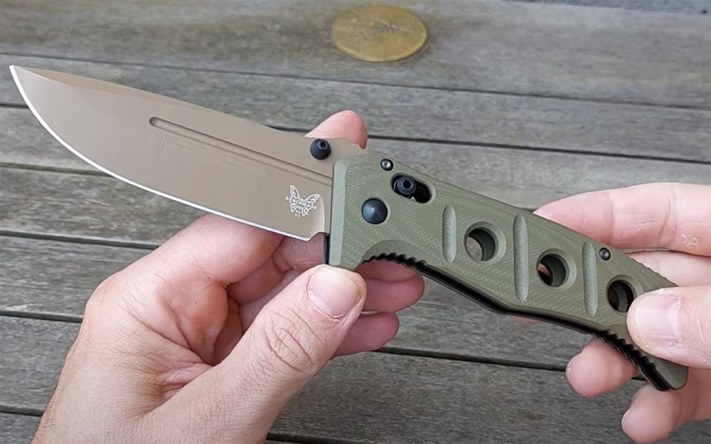 Benchmade Adamas: Il Carro Armato dei Coltelli - Recensione e Test by Floriano